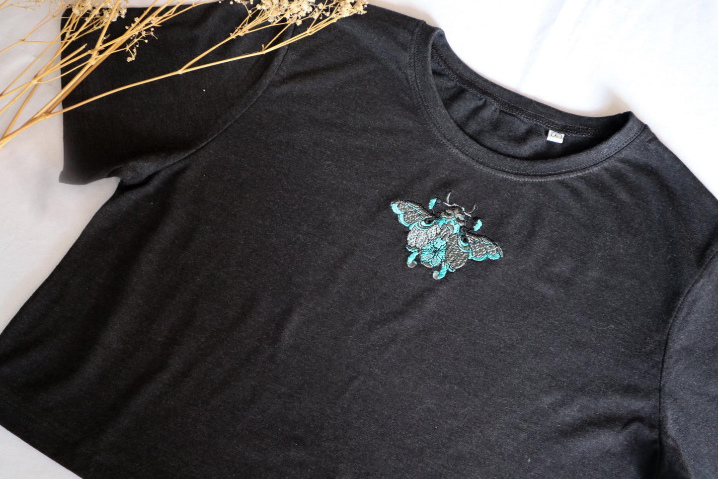 Beetle Embroidered Cropped T-Shirt